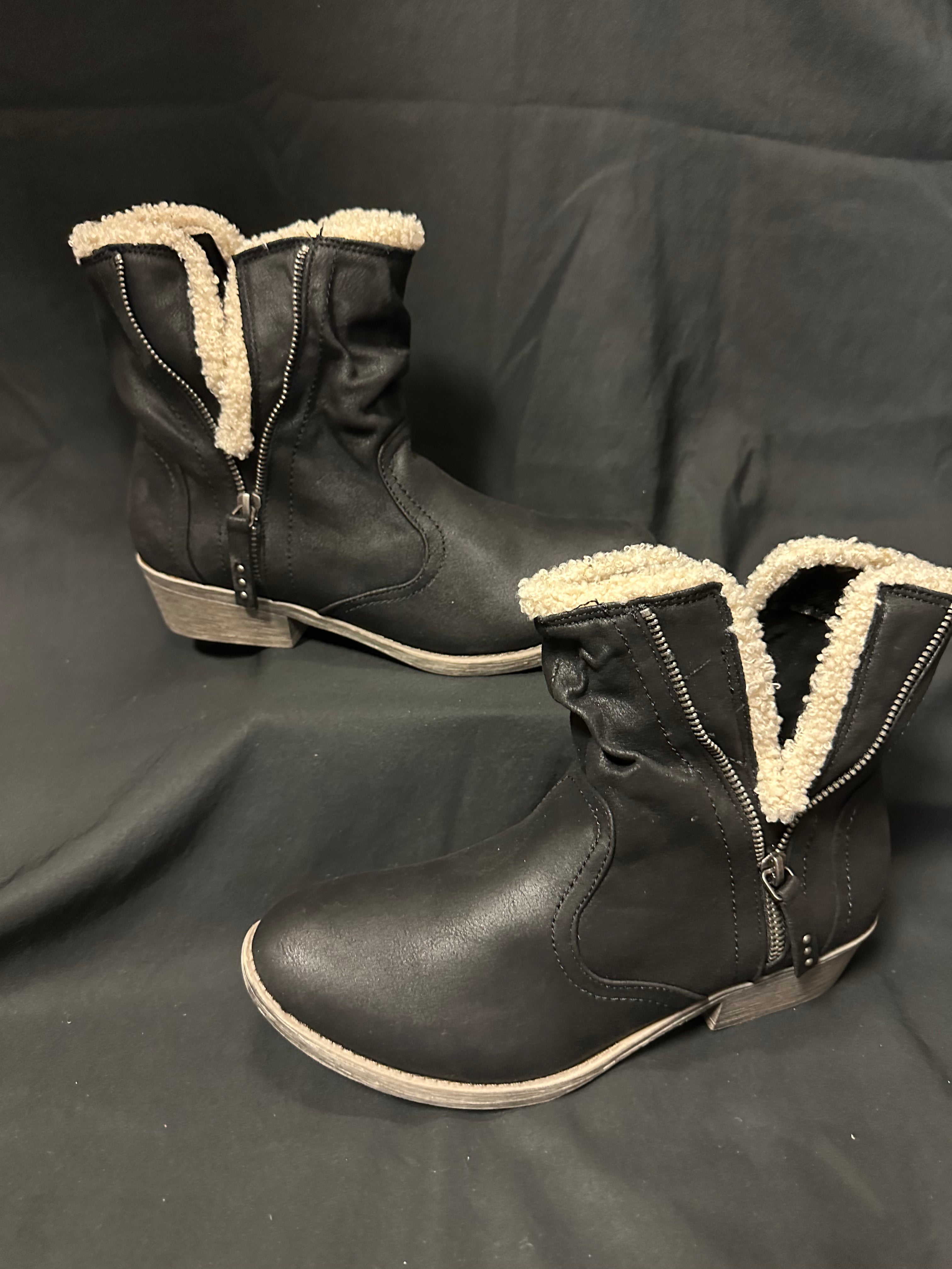 Black Tully Boot