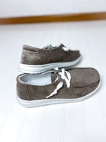 Load image into Gallery viewer, Tintin Taupe Loafer
